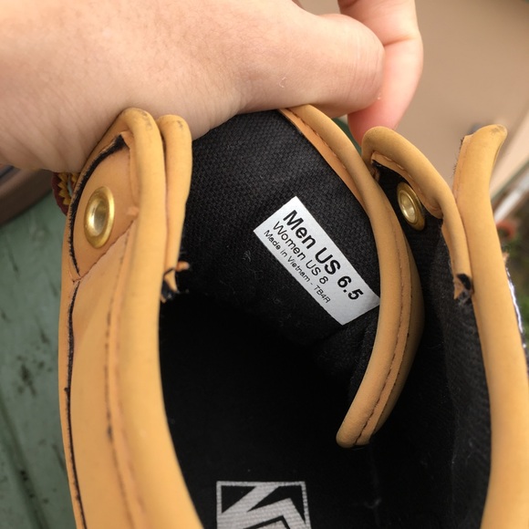 Vans - Picture 5 of 5